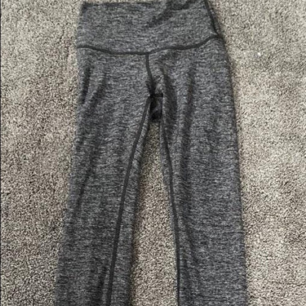 Lulu lemon size 2 high rise wunder under leggings